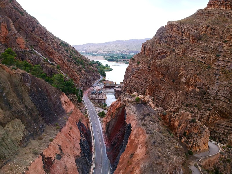 ACCESO POR CARRETERA DE BLANCA A SU PASO POR EL TÚNEL DEL EMBALSE DE OJÓS – CORTADA EL 01/10/19